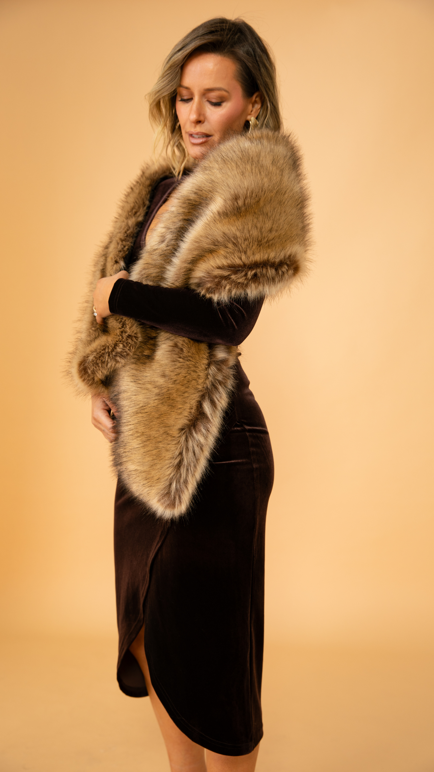 Romantic Edge Stretch Velvet Dress - Chocolate