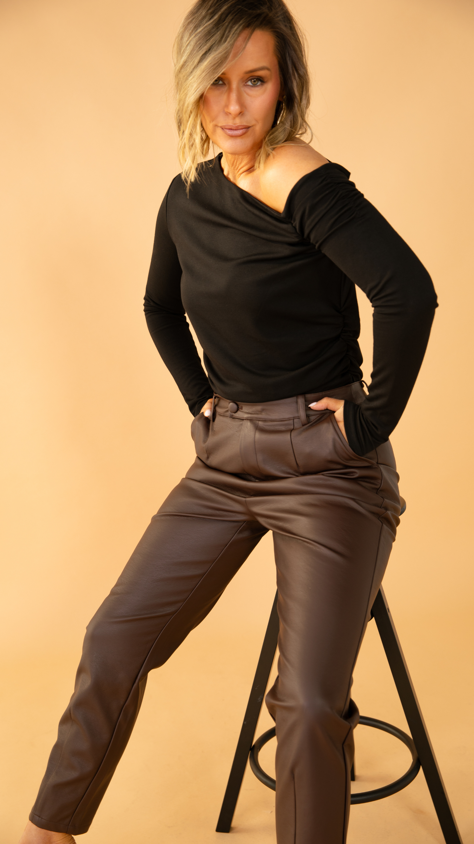 Onyx Faux Leather Pants - Chocolate